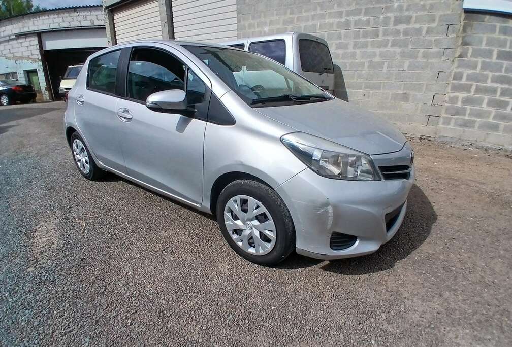 Toyota Yaris 1.33i VVT-i 2013 uniquement export