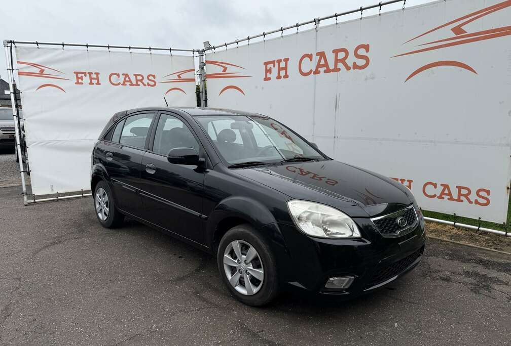 Kia 1.5 CRDi VGT Aventura *AIRCO* 5 DEURS *