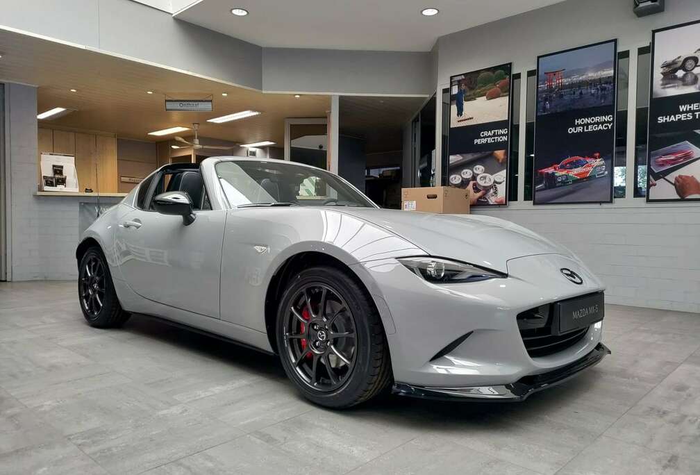 Mazda 1.5 SKYACTIV-G RF Homura full option
