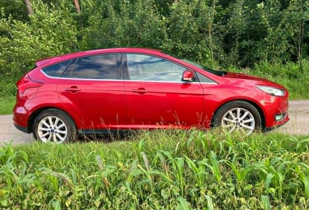 Ford Focus 1.0 EcoBoost ECOnetic Tech. Titanium