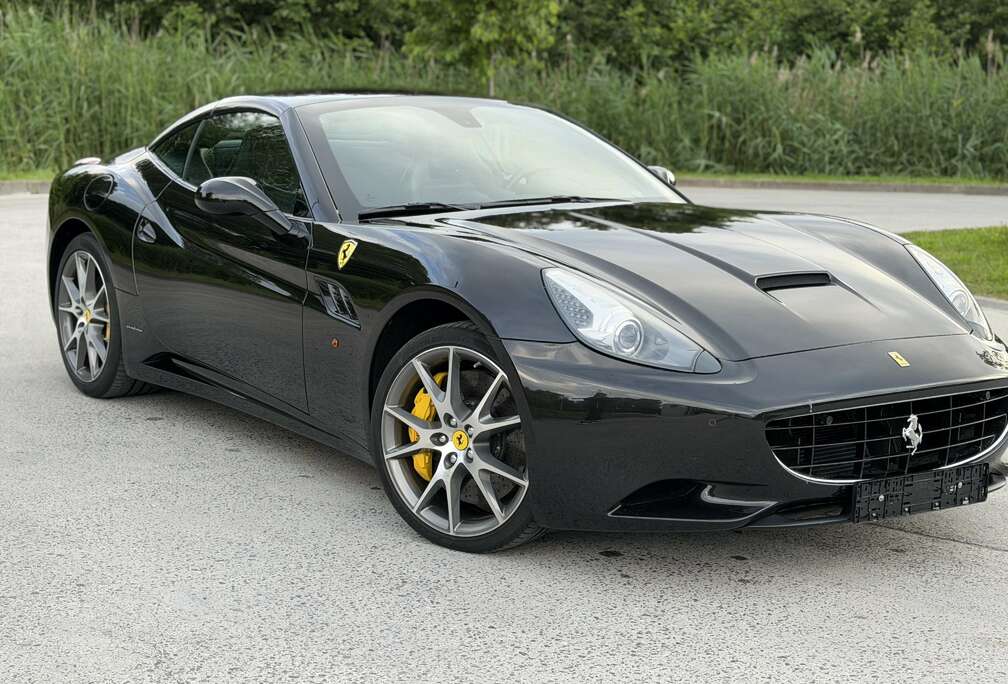 Ferrari 4.3i V8 / 4pl / Ceramic / Full Ferrari History