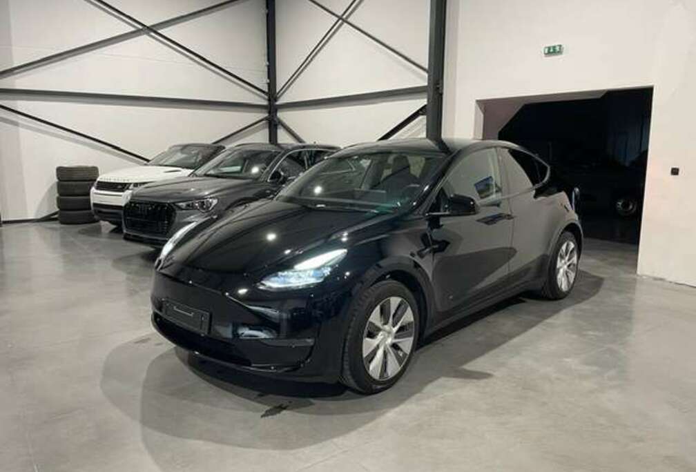 Tesla Model Y 72.5 kWh Long Range / Dual Motor AWD