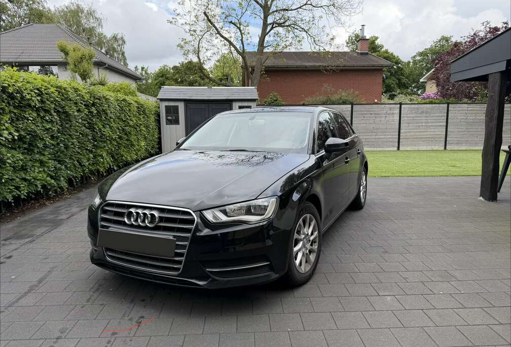 Audi 1.6 TDI Limousine (clean diesel) S tronic Attraction
