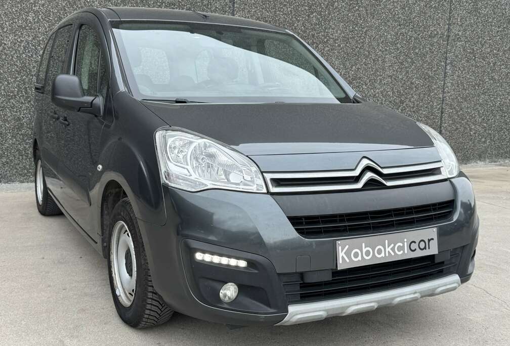 Citroen Berlingo 1.6hdi 99cv/AC/ATTACHE REMORQUE/GARANTIE