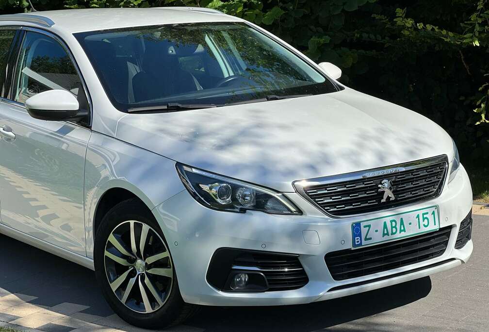 Peugeot SW BlueHDi 130 Allure (ex vat 7435€)