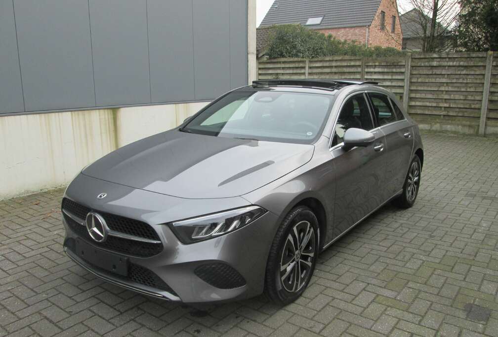 Mercedes-Benz E HYBRIDE PANO DISTRONIC 360 CAMERA