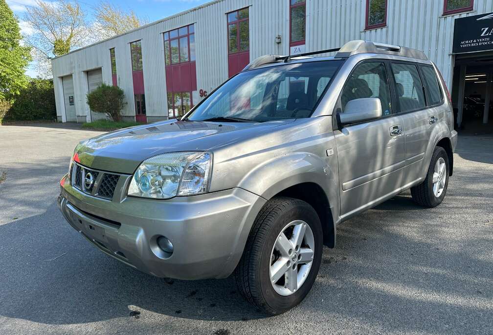 Nissan 2.0i 16v Comfort 4x4