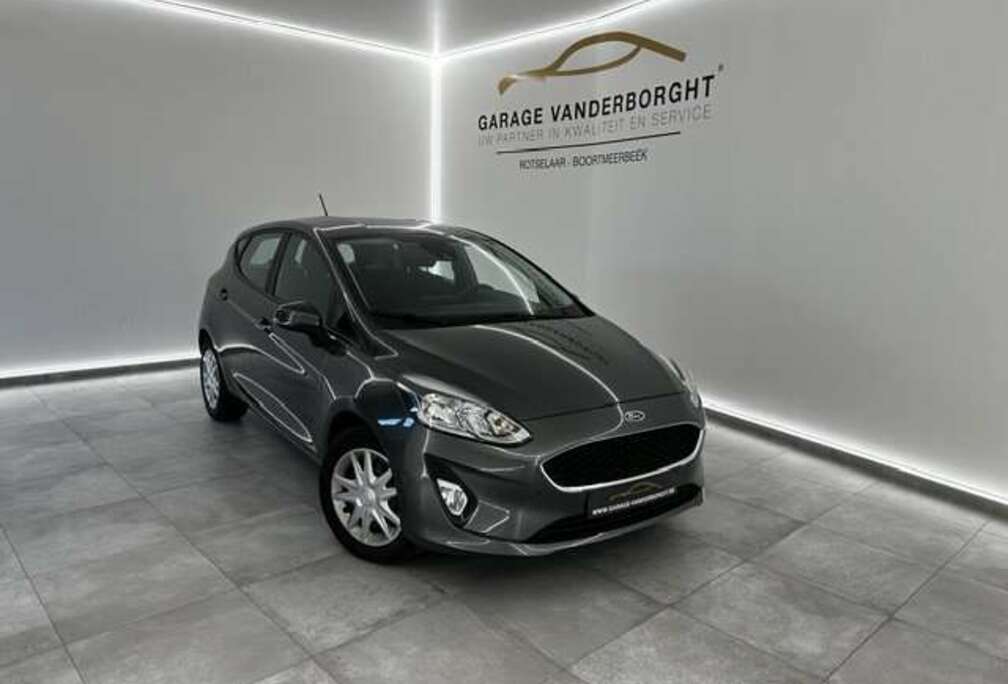 Ford BENZINE MET SLECHTS 68000KM!!!!!