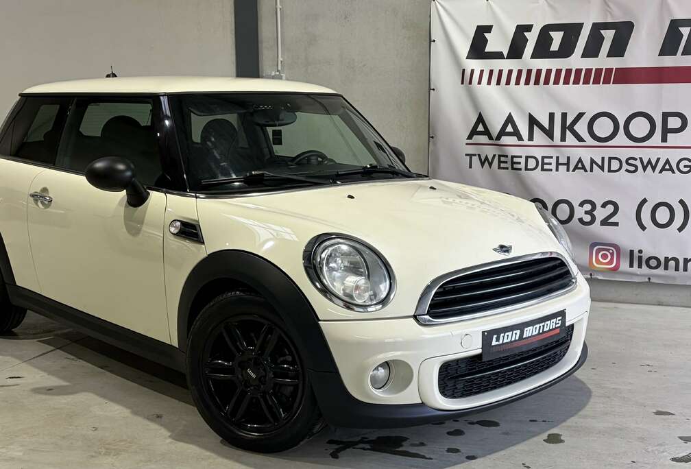 MINI 1.6  Baker Street Uitvoering  Cruise Controle