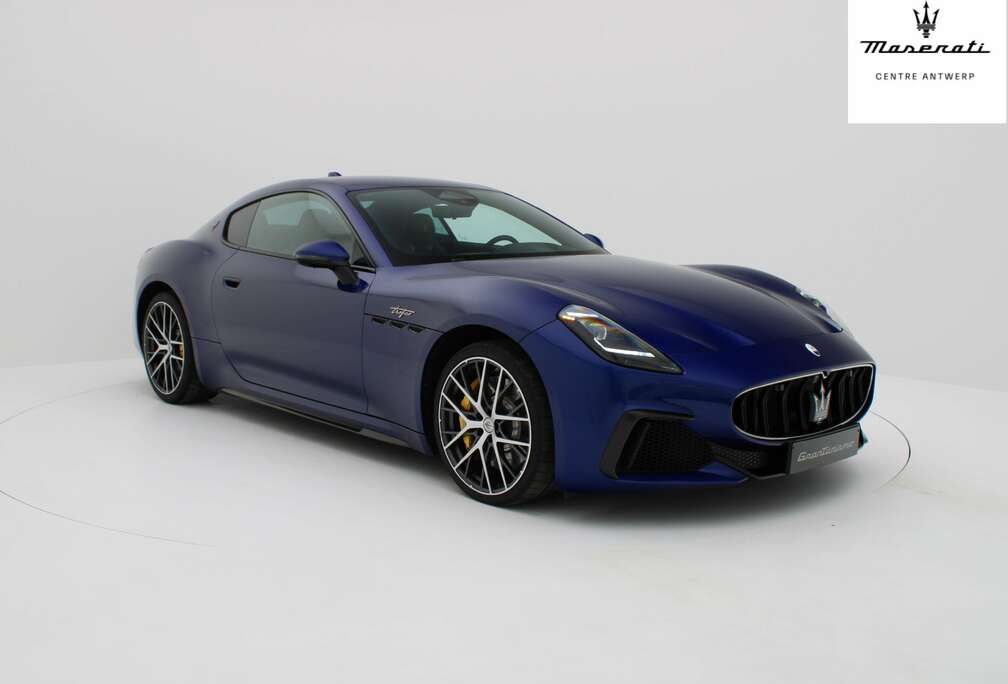 Maserati Trofeo / 3.0 V6 Nettuno 4WD / 550hp / FULL OPTION