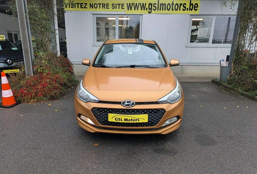 Hyundai 1.2MPi 84cv Orange 11/17 Airco Radio Bluetooth USB