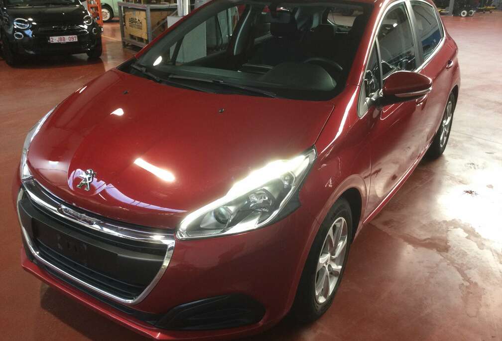Peugeot 208 1.2i PureTech Active