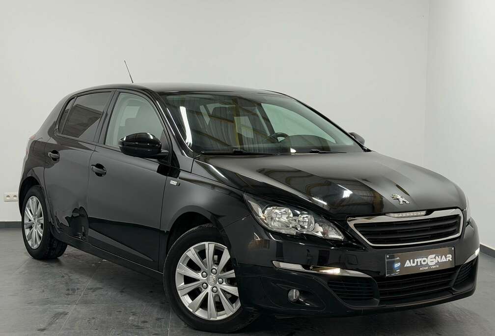 Peugeot 1.2i Euro6b - Navi - Camera - 1er Main