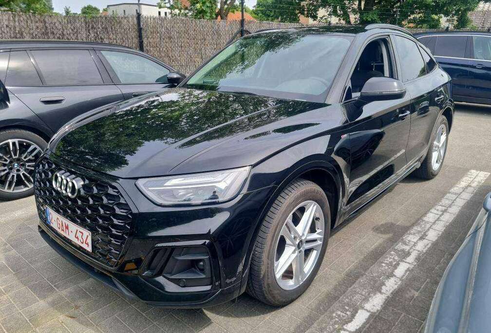 Audi Q5*S*LINE*COUPE*XENON/CARPASS*CARPLAY
