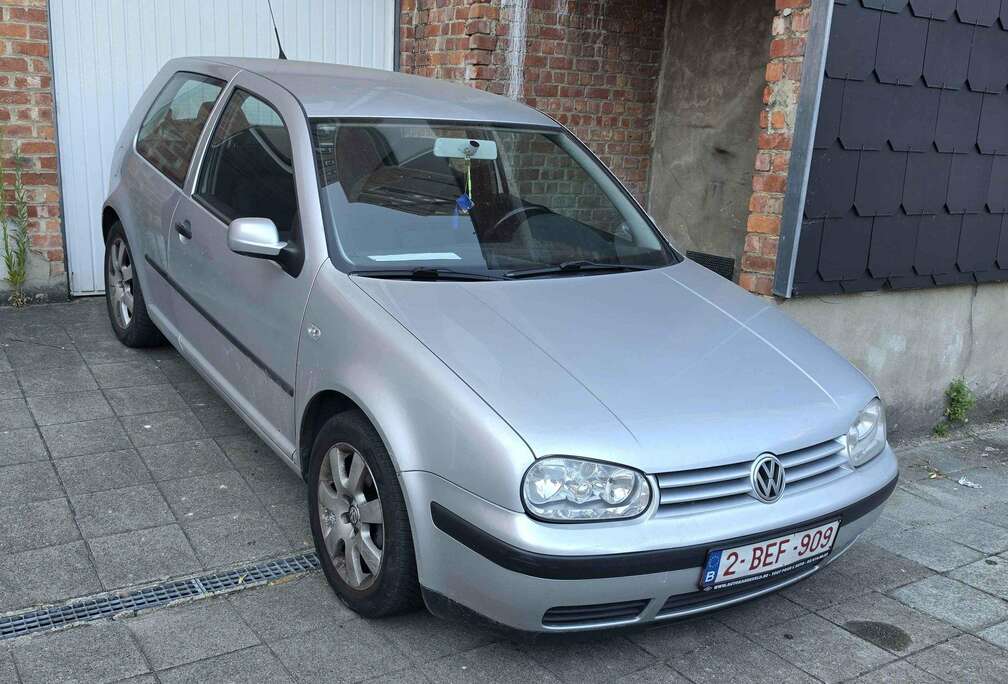 Volkswagen 1.6i 16v Base Edition