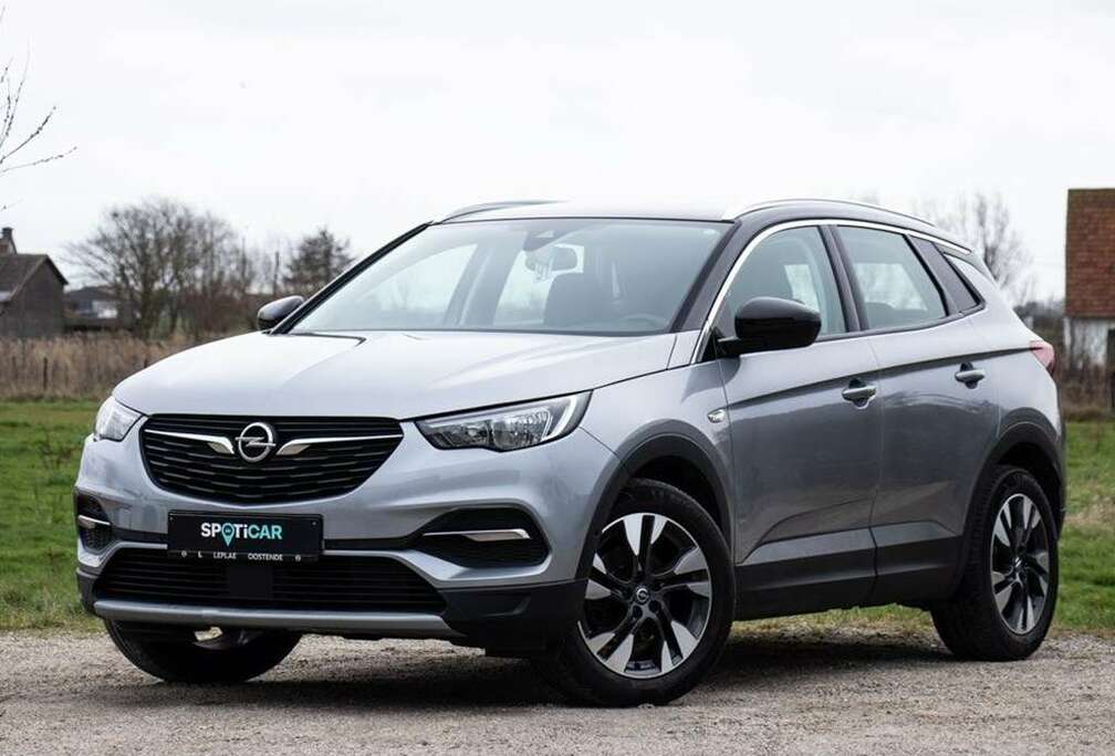 Opel 1.2 MT6 130PKCAMERANAVIELEKTRISCHE KOFFER