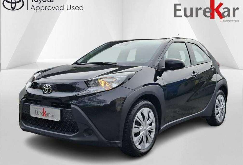 Toyota 1.0 VVT-I X PLAY