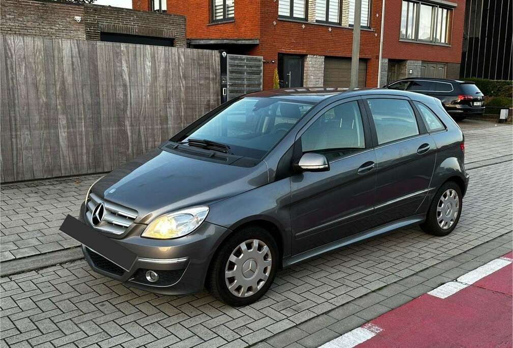 Mercedes-Benz 2.0 CDI  2011 navi airco