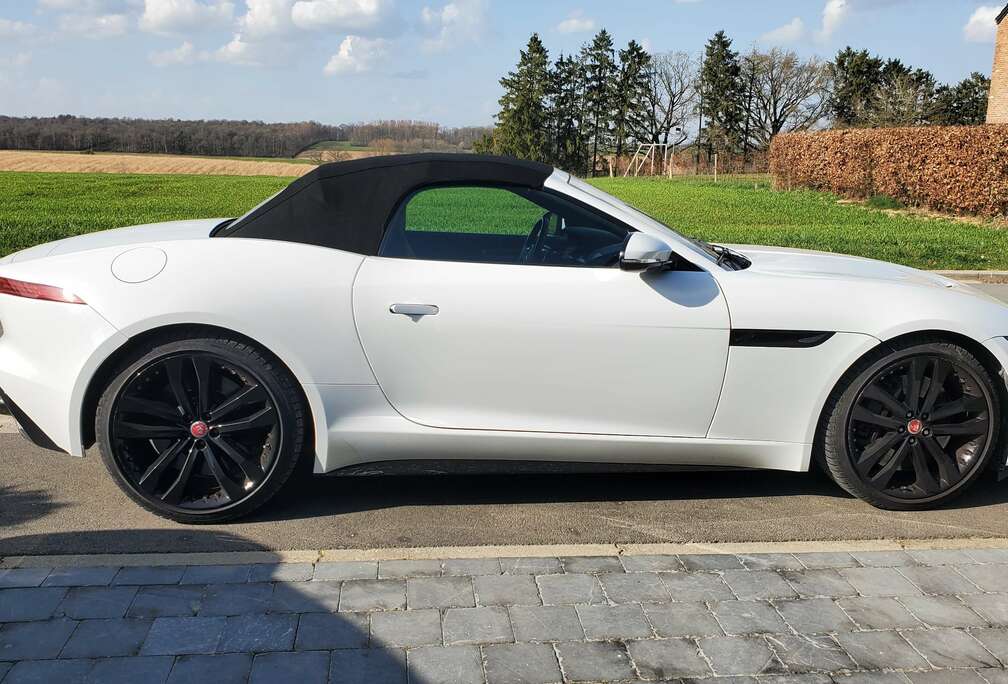 Jaguar F-Type Cabriolet 5.0 V8 S/C AWD P450 R-Dynamic