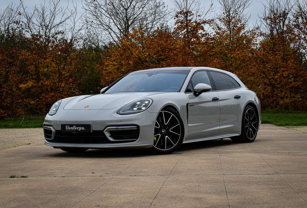 Porsche 4S E-Hybrid Sport Turismo / Sport Design / FULL