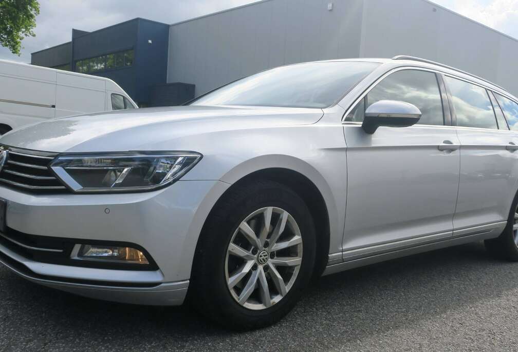 Volkswagen Passat SW 1.6 CR TDi Comfortline DSG