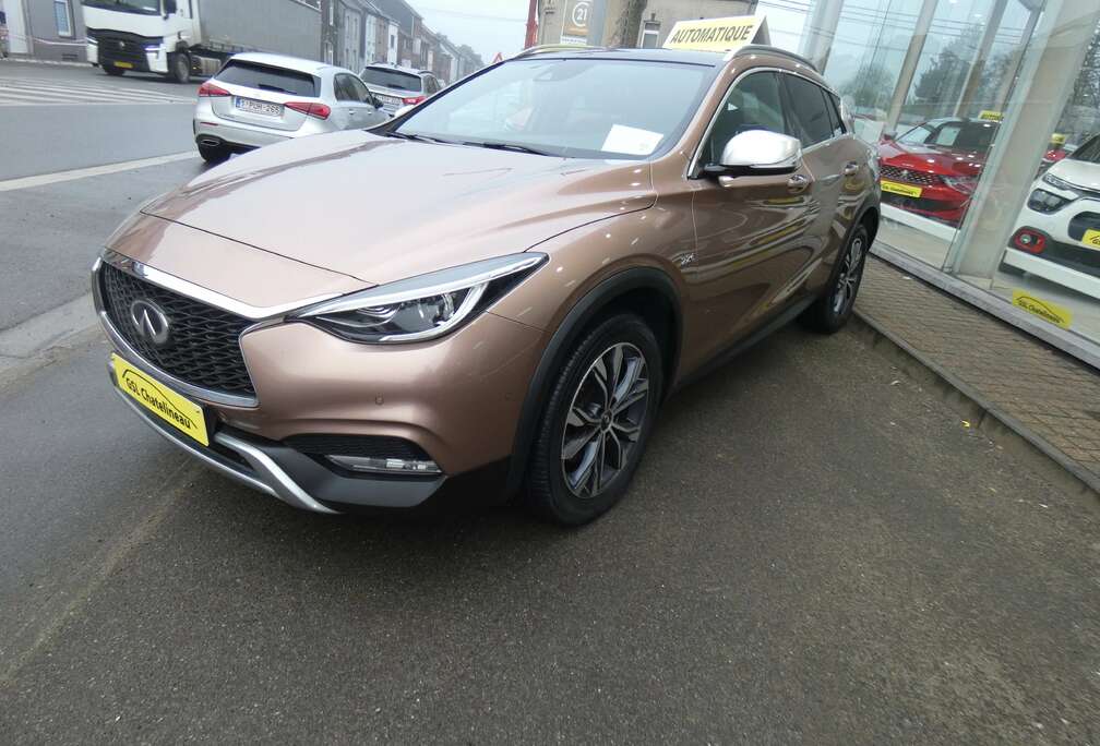 Infiniti Qx30 2.2 d AWD 170cvFull Option cuir,TOIT pano....