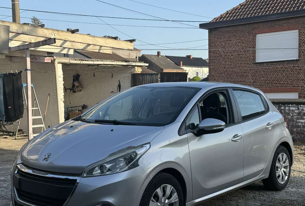 Peugeot 1.2 PureTech 82ch BVM5 Urban Soul