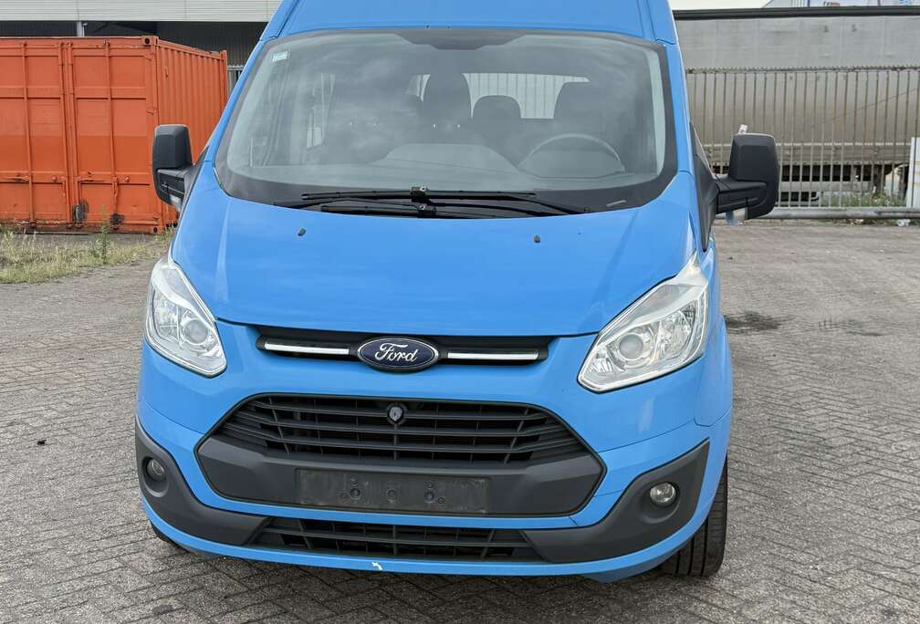 Ford 2.2 TDCi L2H2  6 Zitplaatsen Licht Vracht