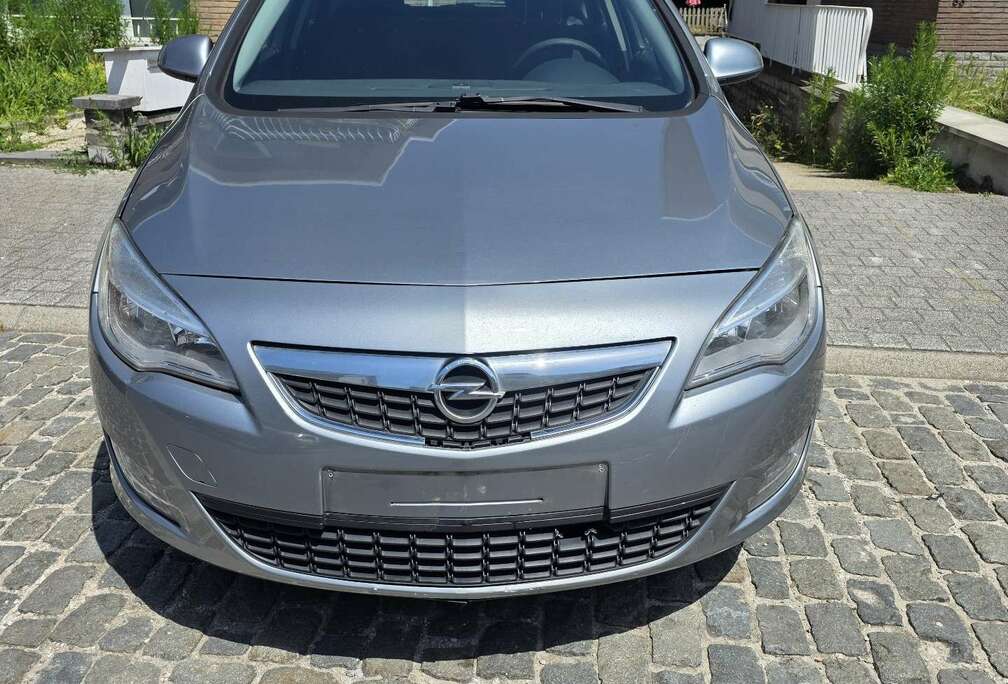 Opel 1.4i Sport