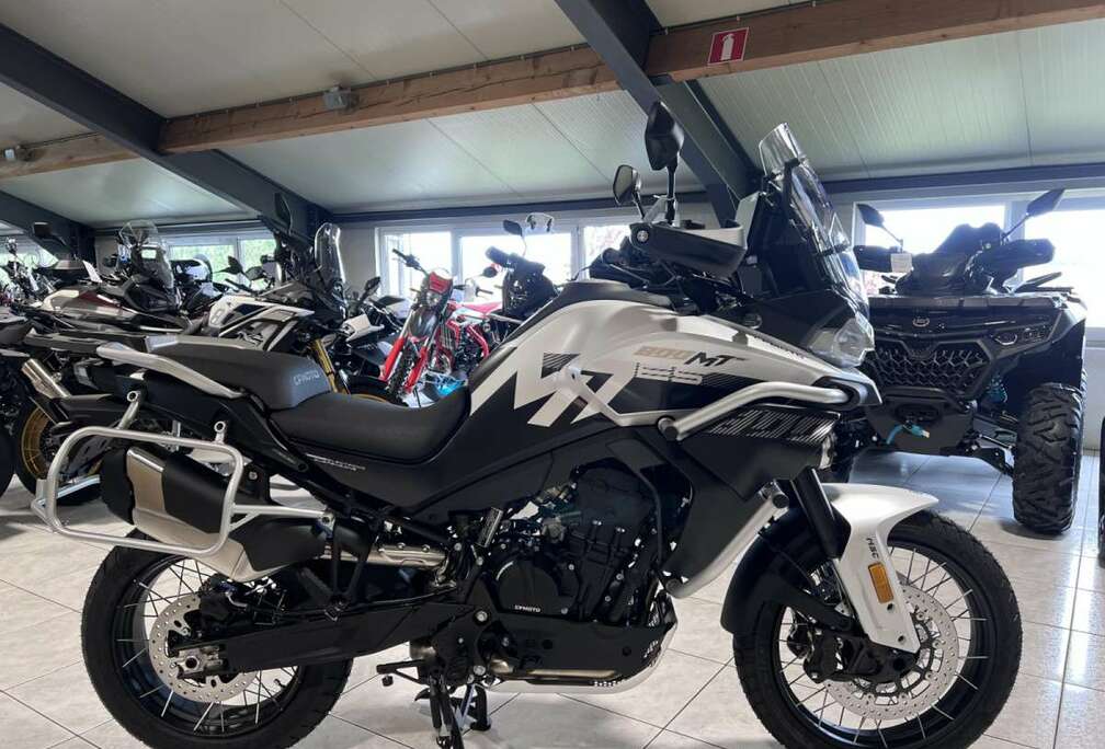 EXPLORER ES