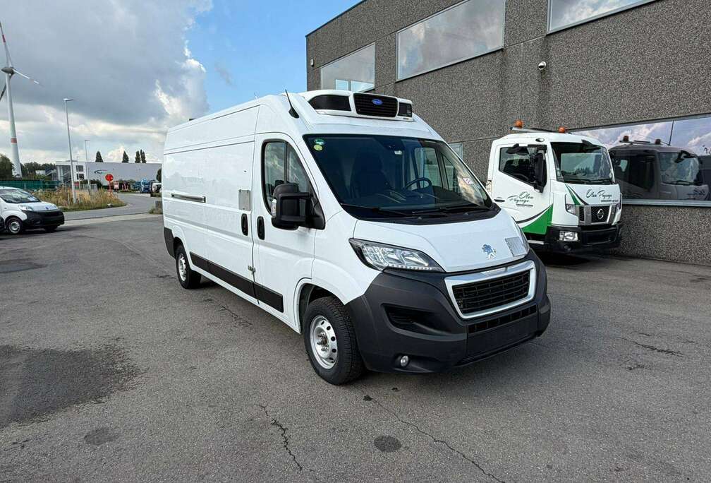 Peugeot (Stock ID 88736)