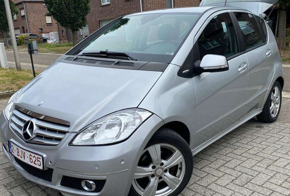 Mercedes-Benz Elegance