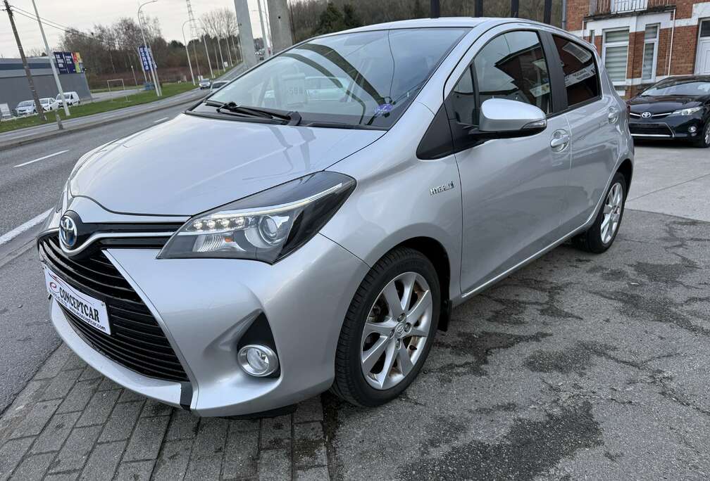 Toyota 1,5 HYBRIDE BOITE AUTOMATIQUE.