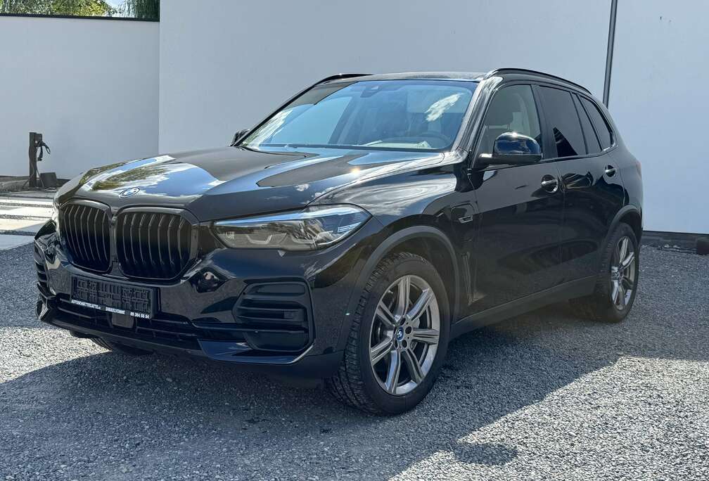 BMW X5 xDrive45e