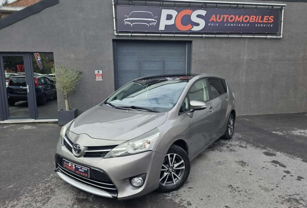 Toyota 1.6 D-4D Skyview 7pl.*GPS*CAMERA*SIGES CHAUFF...