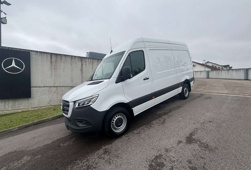 Mercedes-Benz 319 cdi L2 RWD PRO