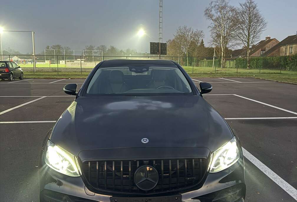 Mercedes-Benz Mercedes-Benz E 220d Avantgarde AMG Line  2017