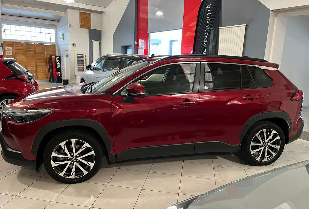 Toyota Corolla Cross Hybrid  AWD Premium e-CVT