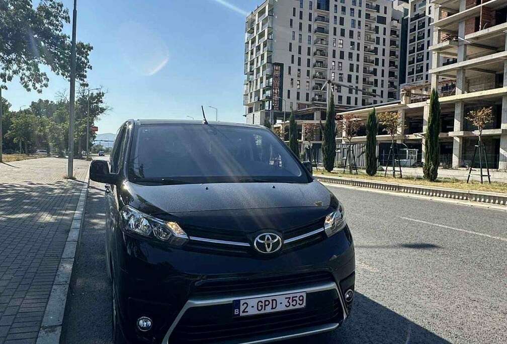 Toyota Verso 2.0 D-4D Medium Shuttle S&S