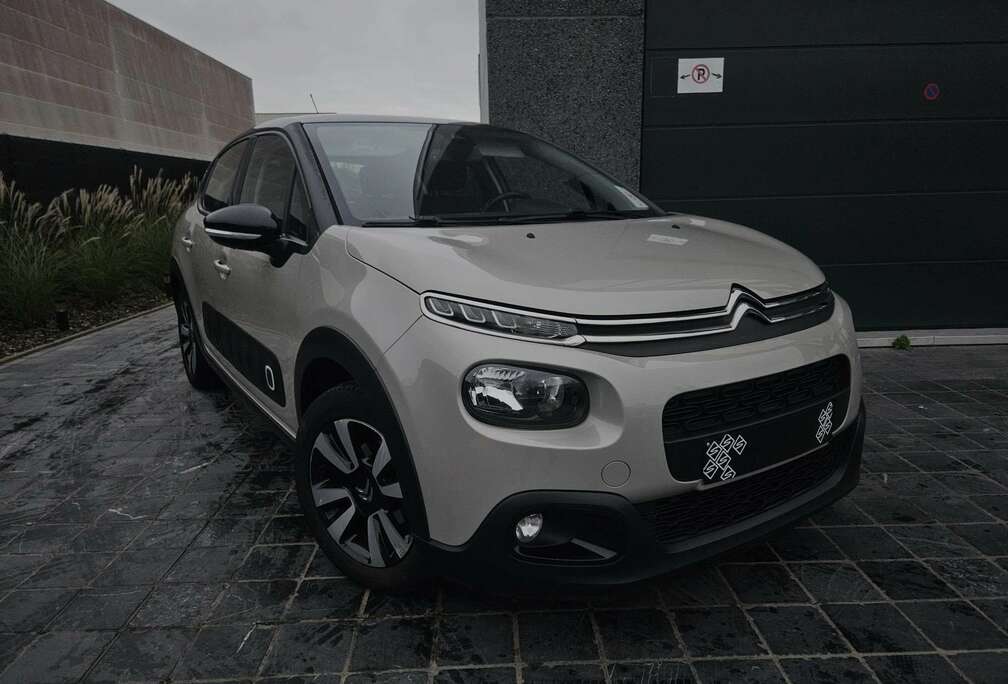 Citroen 1.2i Benzine / Navi / Garantie