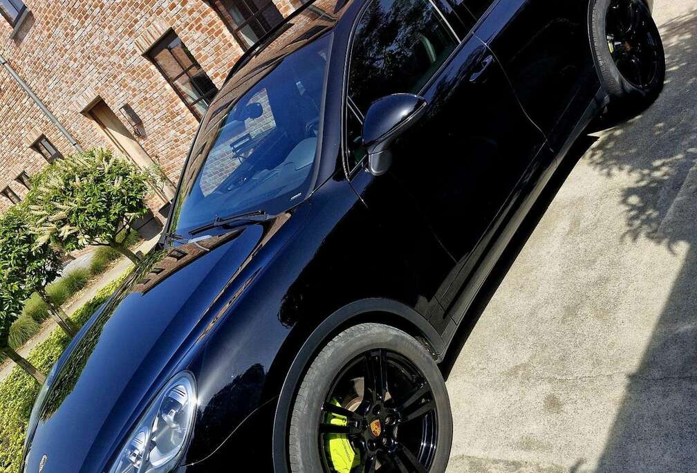 Porsche 3.0i V6 PHEV S Tiptronic (306 kW)
