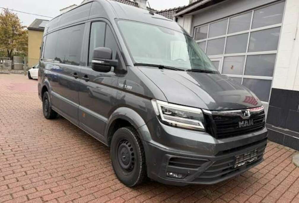 3.180 minibus 9 places,automatique, airco, euro 6d