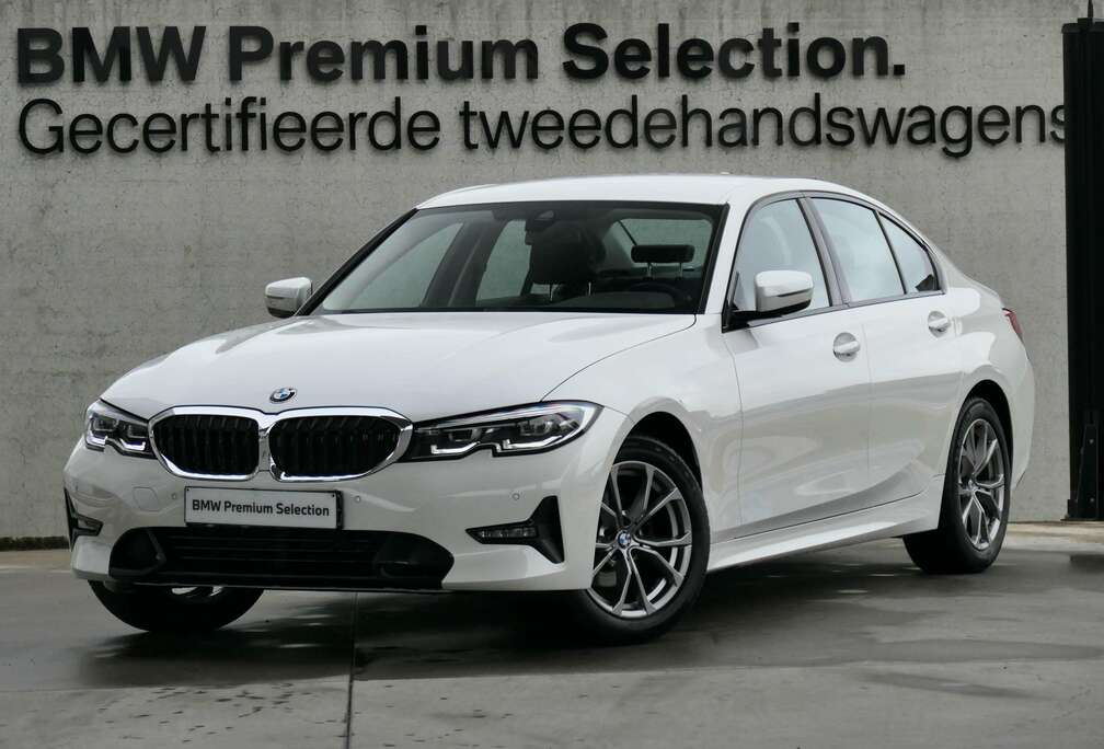 BMW 318iA Berline Sport