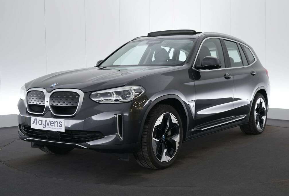 BMW 80 kWhLEDER/CUIR LED GPS PDC 360CAM Pano Head-Up