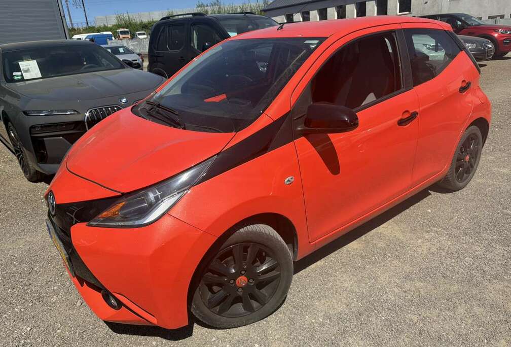 Toyota 1.0 5P X-Cite 70CV