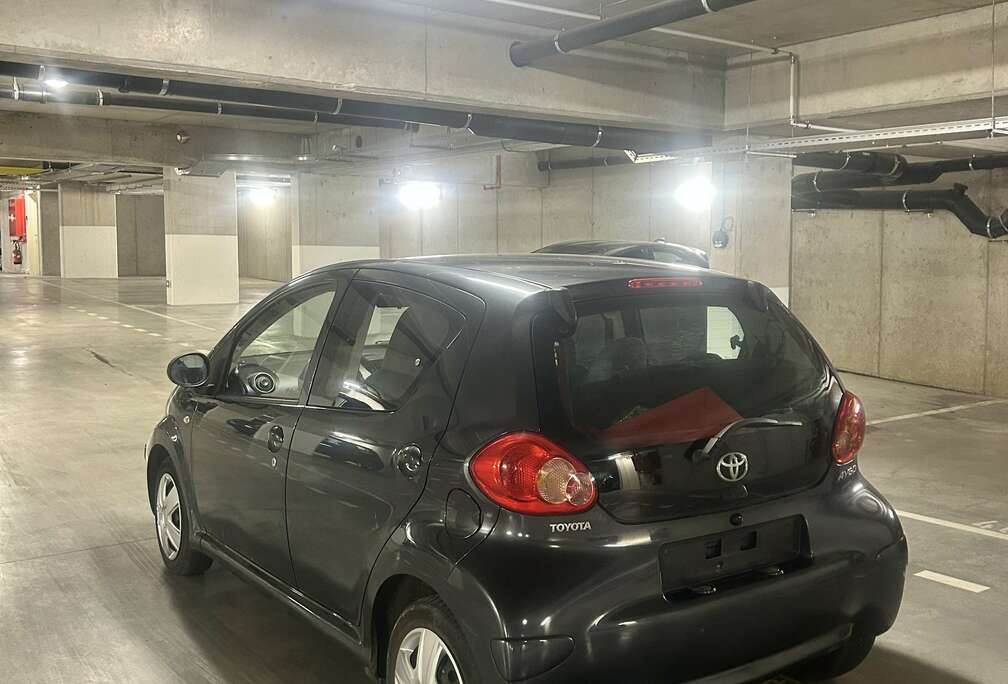 Toyota 1.0i VVT-i