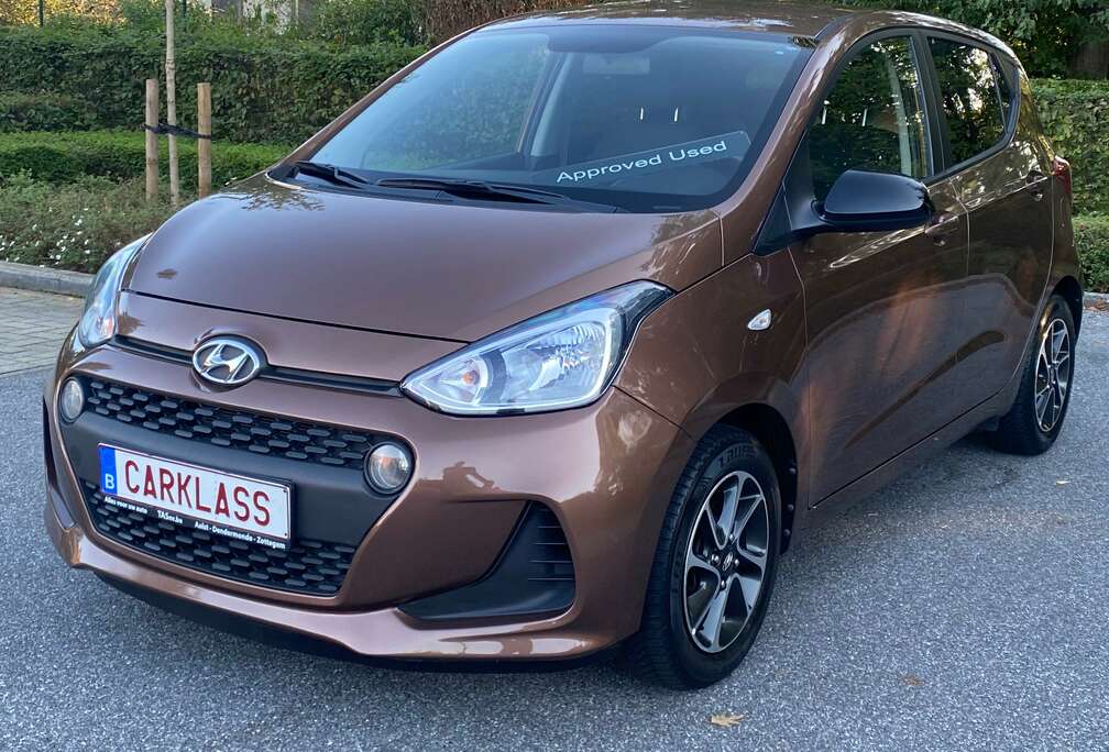 Hyundai i10 1.0i Sky
