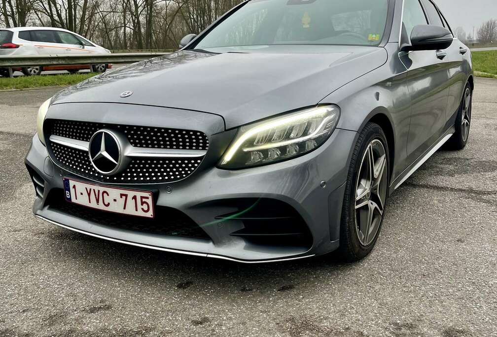 Mercedes-Benz d 9G-TRONIC AMG Line