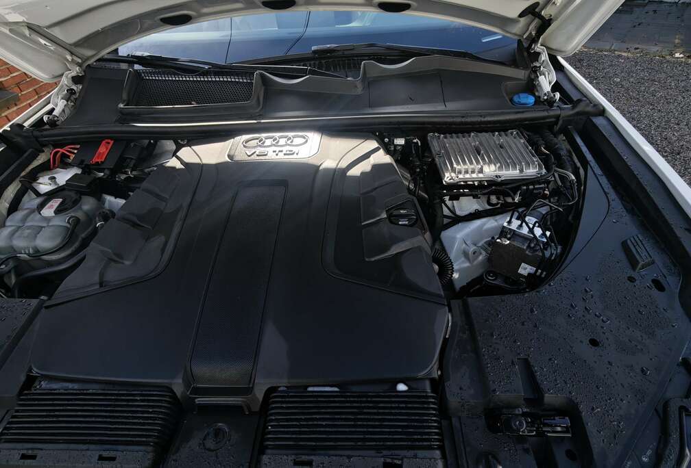 Audi Q7 3.0 TDi V6 ultra Quattro Tiptronic