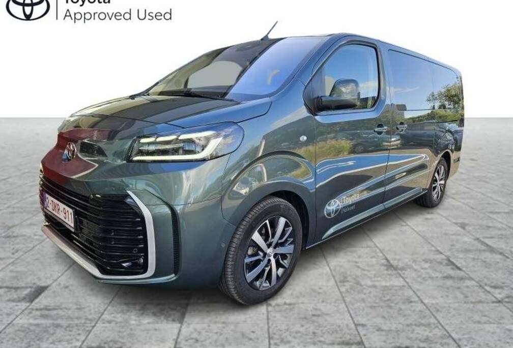 Toyota 8 PL LONG  AUTOMAAT